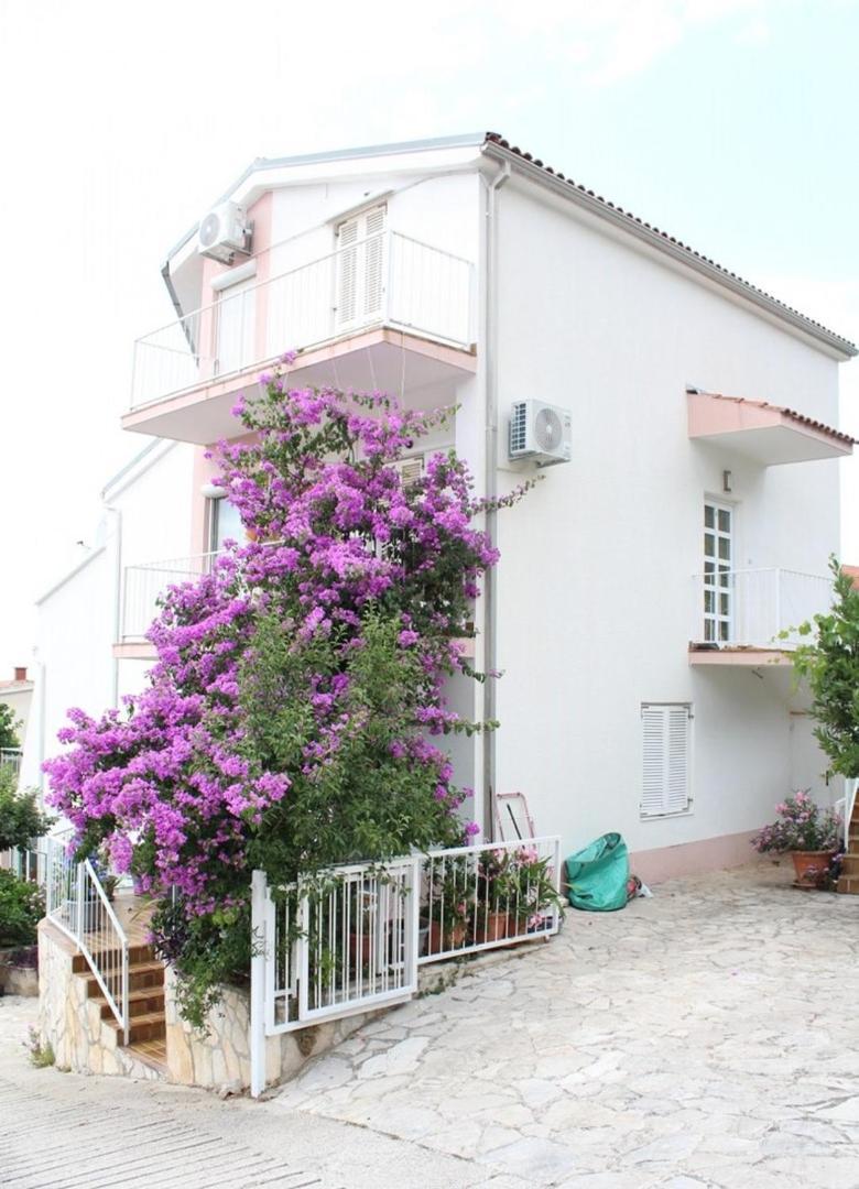 Apartment Bajuti Primošten Kültér fotó